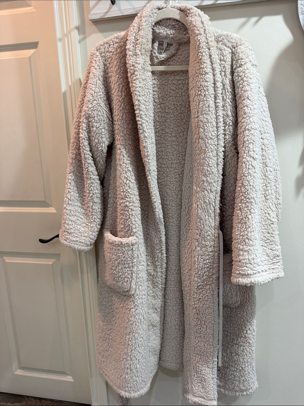 Pottery Barn Cream Plush Teddy Robe with Pockets